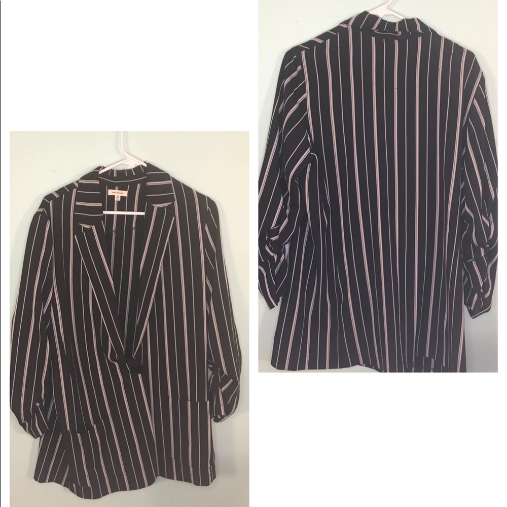 Max Studio Black and White Striped Blazer